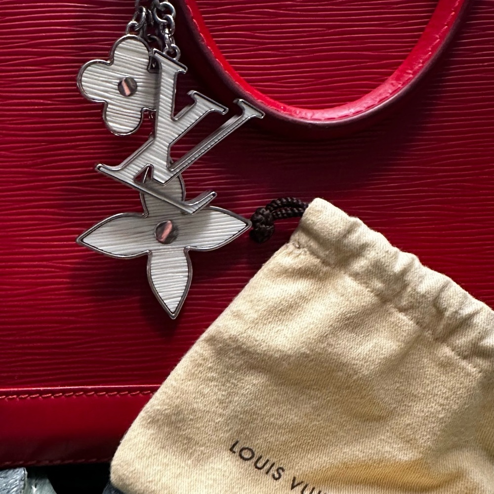 Louis Vuitton Carmin Epi Leather Alma PM Bag - Picture 12 of 13